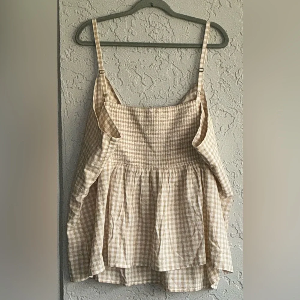 Old Navy Gingham Spaghetti Strap Women's Top (NWOT) - Picture 6 of 8